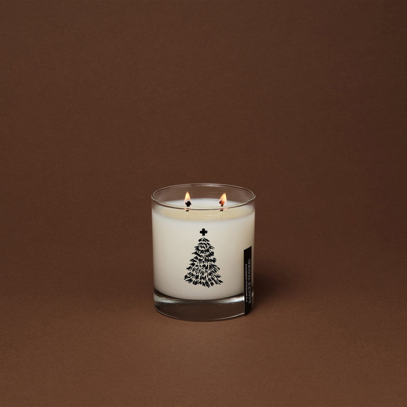 IT'S OFFICIALLY CHRISTMAS CANDLE (feat. DAN + SHAY) Candle frasier fir / cedarwood / white pine / mistletoe / home 