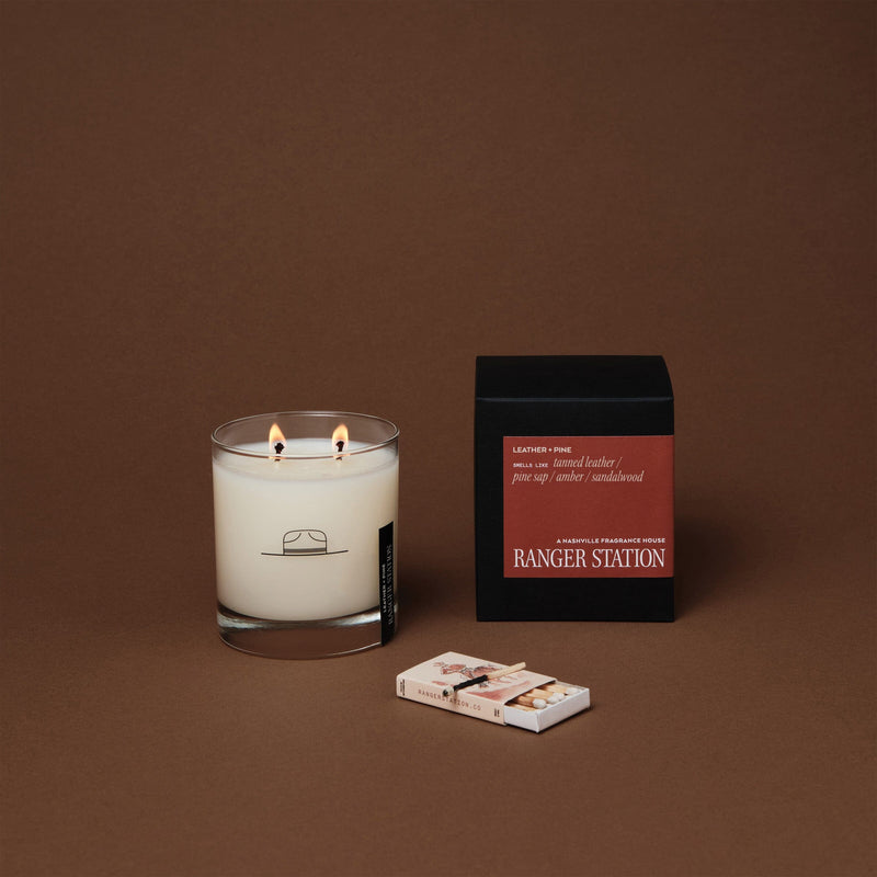 LEATHER + PINE CANDLE Candle tanned leather / pine sap / amber / sandalwood 