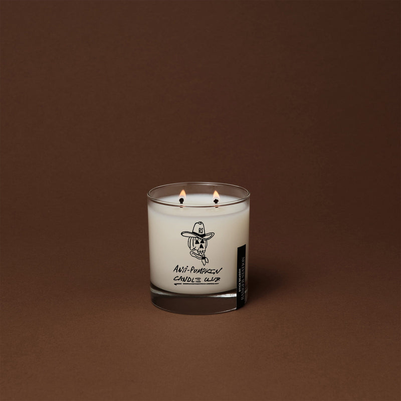 STUDIO RESERVE – PINE (ANTI-PUMPKIN CANDLE CLUB EDITION) Candles Doesn't smell like: pumpkin spice lattes / caramel apples / cinnamon brooms 