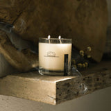 SANTALUM CANDLE Candle sandalwood / amber resin / iris / leather 